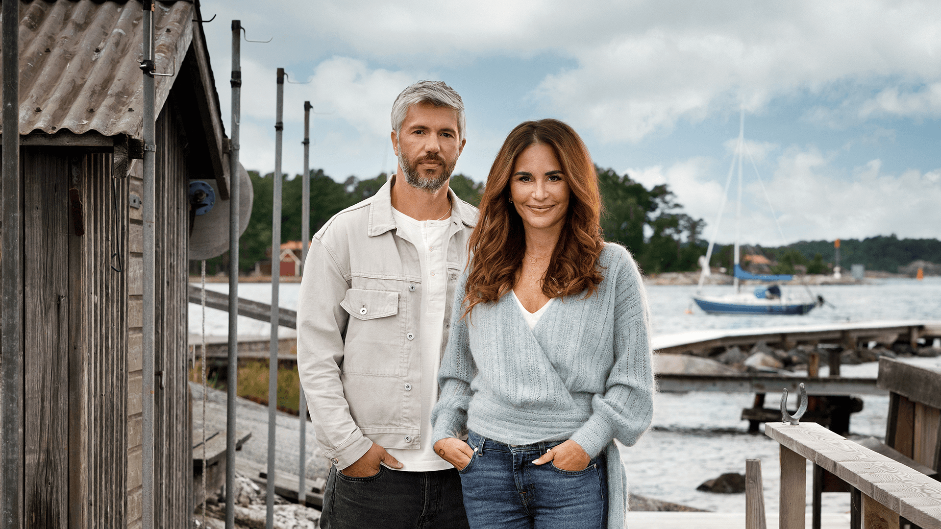 Nicolai Cleve Broch och Alexandra Rapaport i Morden i Sandhamn säsong 9. Foto: Johan Paulin/C More/TV4