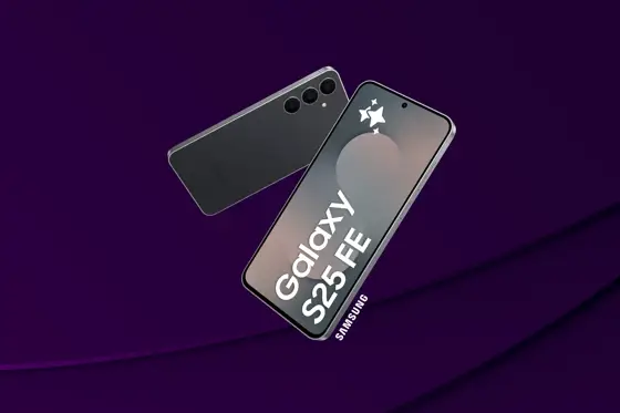 Galaxy S25 FE med lila bakgrund