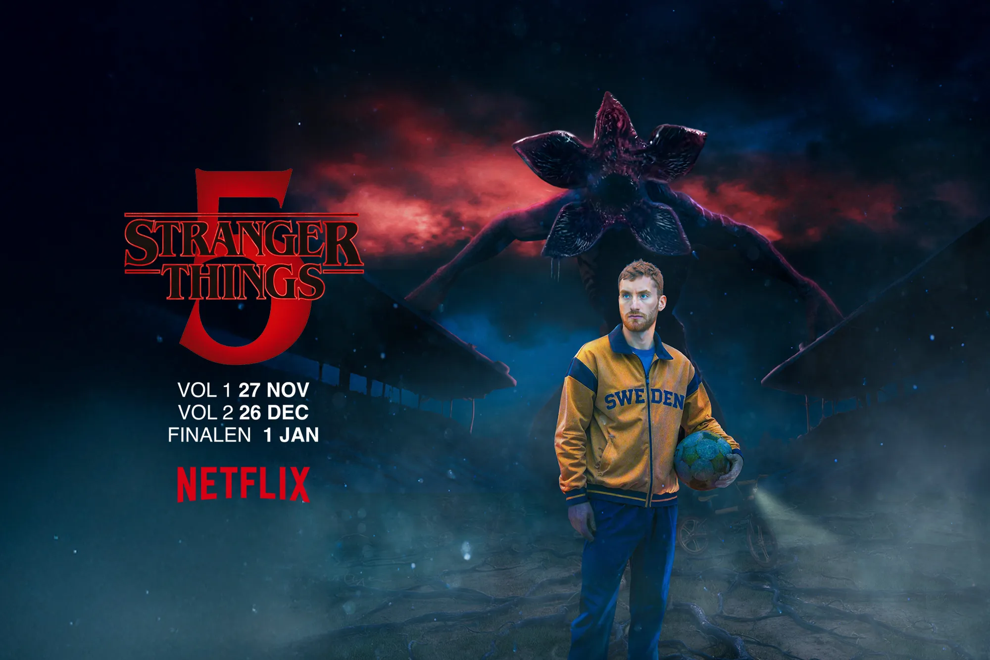 Fotbollsspelaren Dejan Kulusevskvi i en mörk och mystisk miljö inspirerad av Stranger Things fiktiva värld med texten "Stranger Things 5" som syftar till premiären av den femte säsongen av serien.