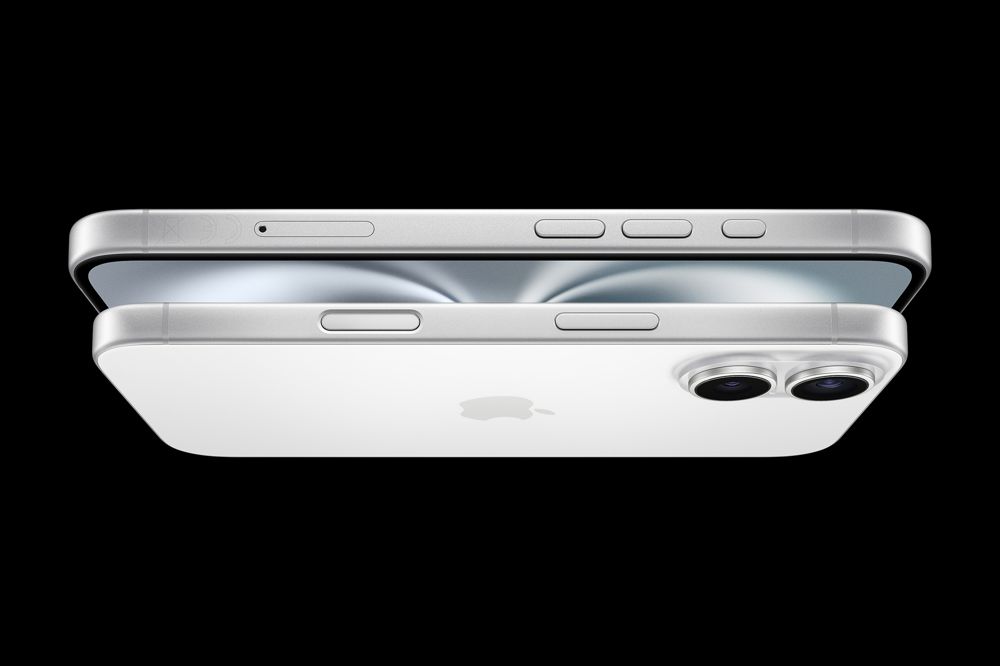 iPhone 16 fram- och baksida i vit färg.