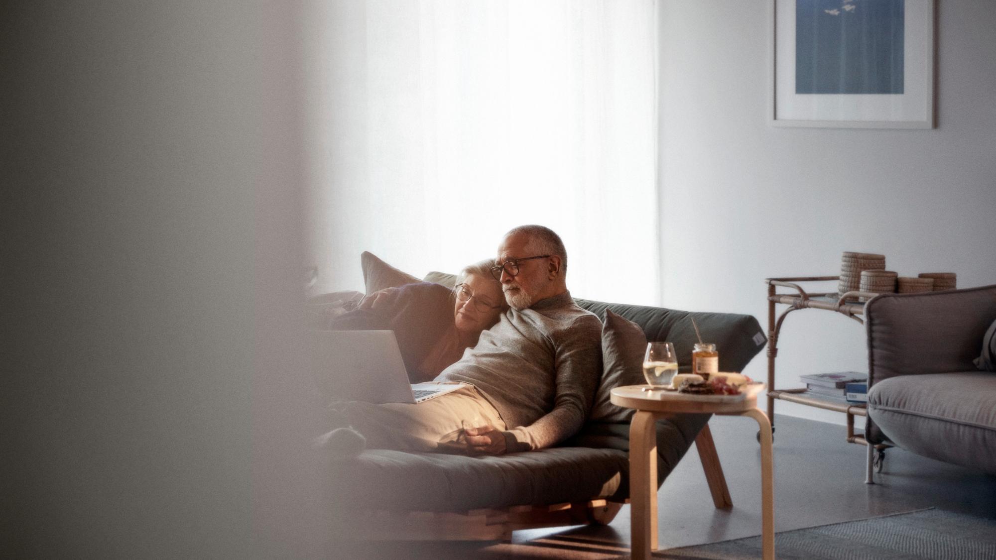 Koppla upp dig med bredband från Telia. Kombinera gärna med vår tv-tjänst.