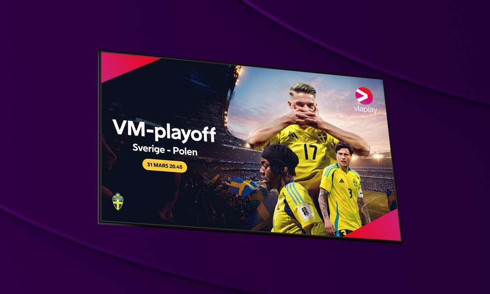 Tv-skärm med texten Sverige-Polen 31 mars kl 20:45. Missa inte Sveriges nästa match i VM-playoffen på Viaplay.