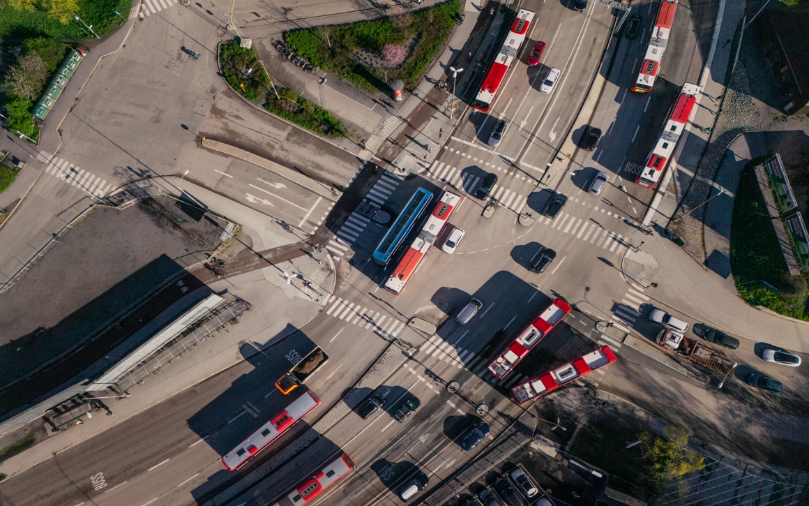 Röda bussar från ovan