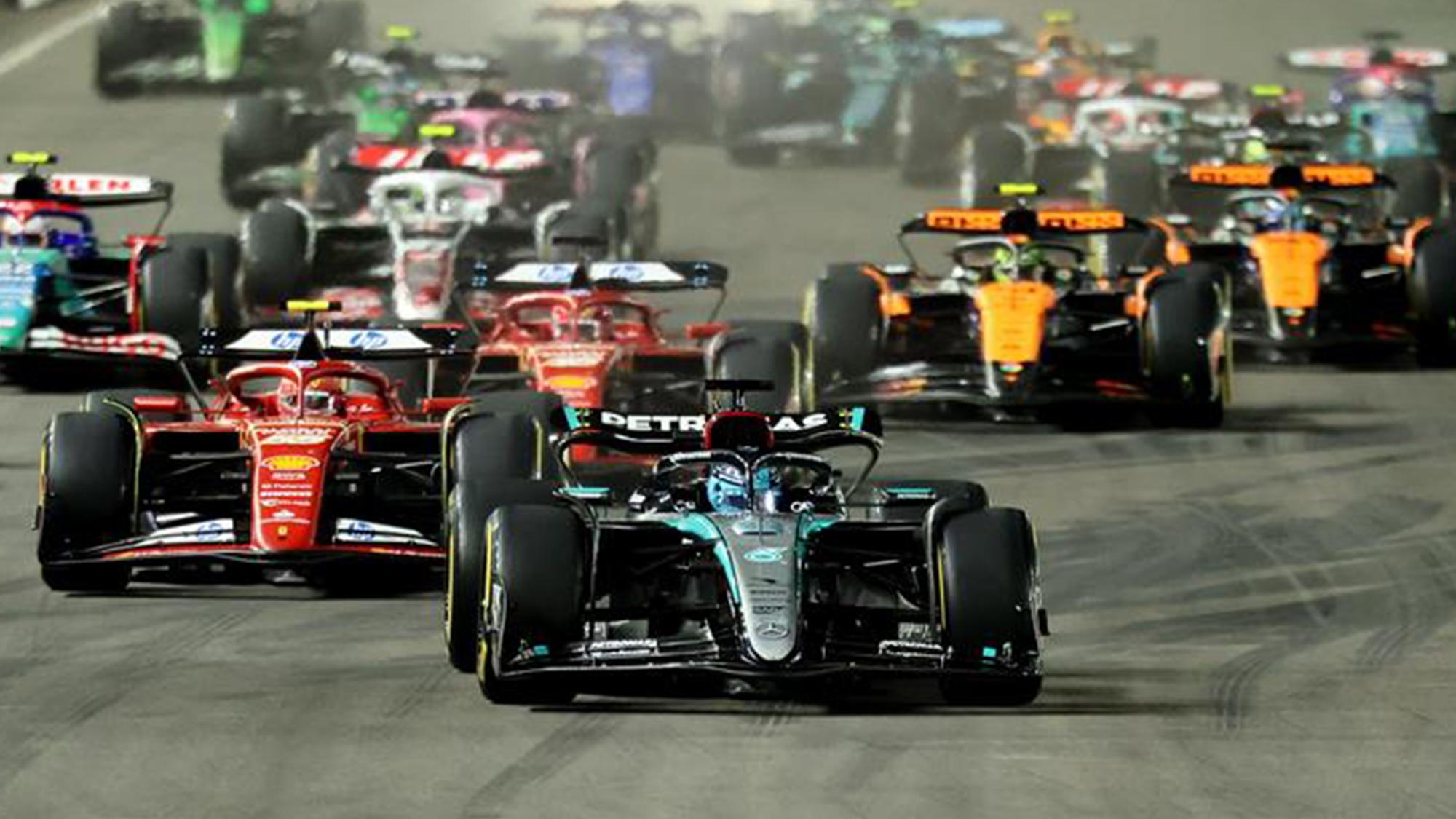 Bilar från den fartfyllda tävlingen och motorsporten i Formel 1.