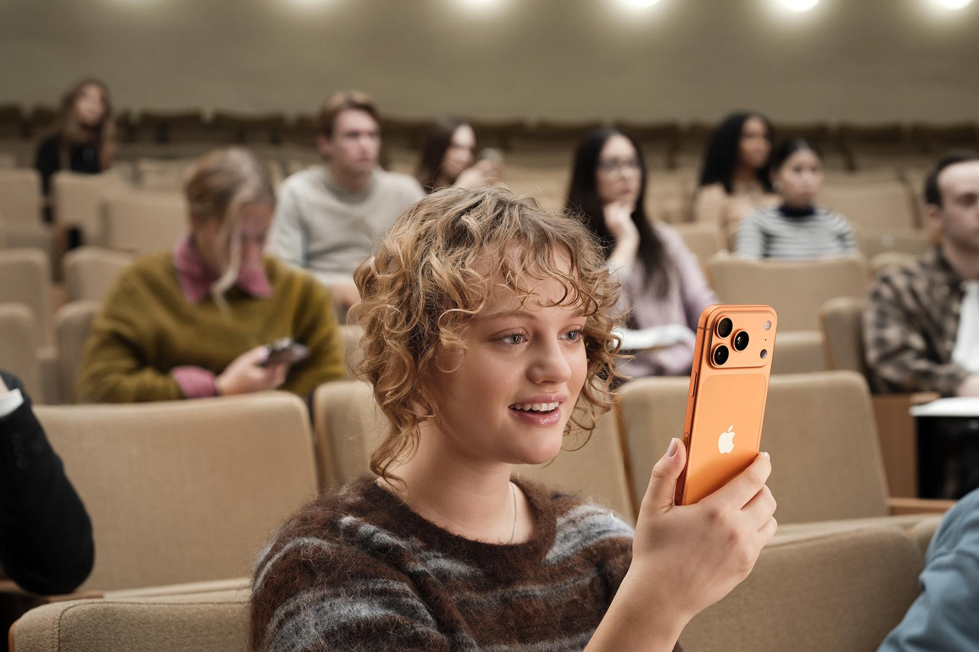  Apple Bespoke 17 Pro